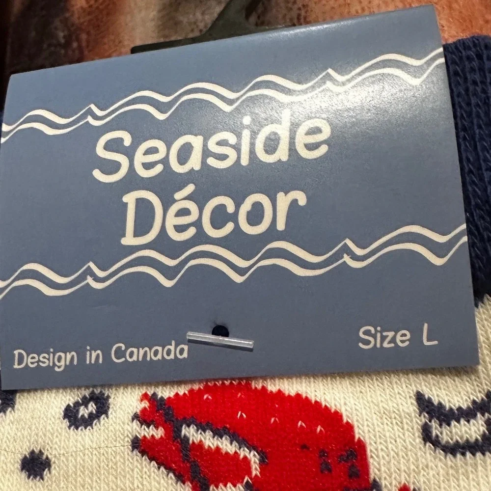 Seaside Decor Big Lobster Crew Socks Nautical Red Blue Cream Size L New